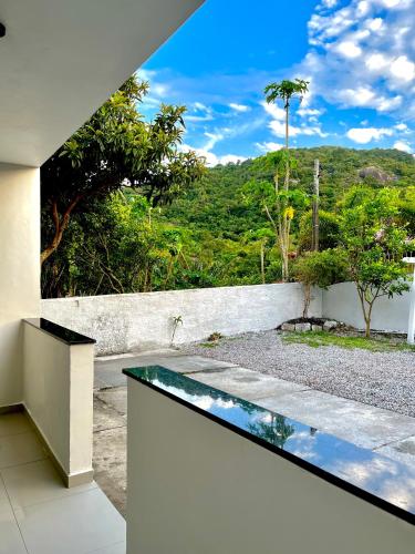Recanto das Arvores in Joaquina Beach