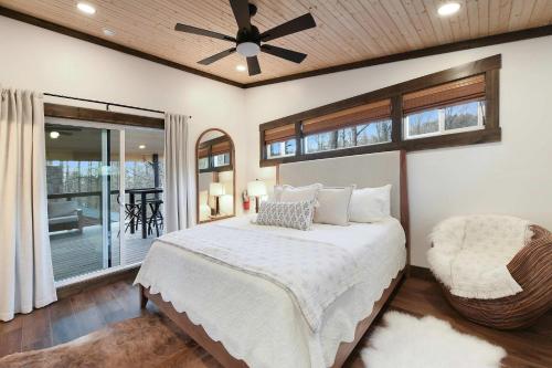 Rooftop - Hot Tub - Fenced Yard - New Construction - image 9