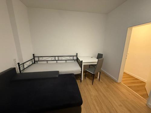 Apartment 2 Zimmer Küche Bad TV Garten WLAN in Bremen, Deutschland