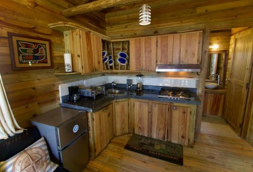 Hotel Oasis & Surf Camp in 聖卡塔利娜