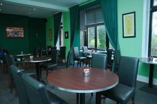 Étterem, Broadfield Park Hotel by Belvilla in Rochdale