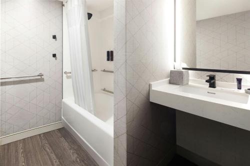 Sheraton Framingham - image 11