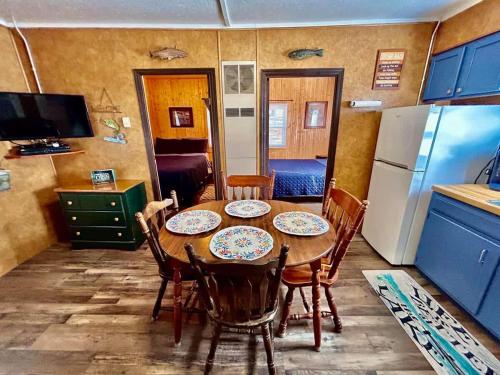 Lake Breeze Loons Landing Resort Cabin 4 in Saint Germain (WI)