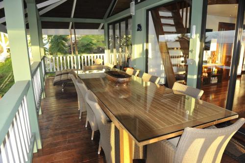 Maeva Hoa - Bora Bora Luxury Lagoon View Mountainside Bungalow in เกาะโบราโบร่า