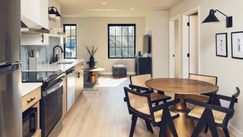 2 bedrooms, 2 beds