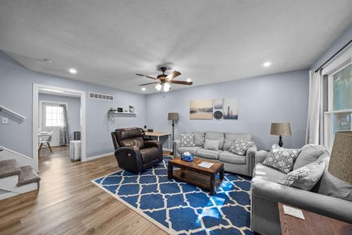 New Spacious Renovated Townhouse