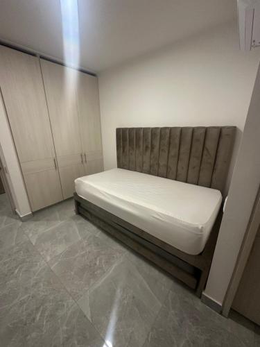 Apartamento cerca Malecón y CC mall plaza - image 4