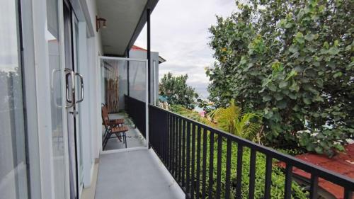 Balcony/terrace, Lushy Hostel Nusa Penida in Bali