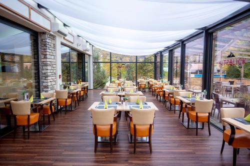 Restaurant, Hotel Victoria Kaprun - All Inclusive in Kaprun