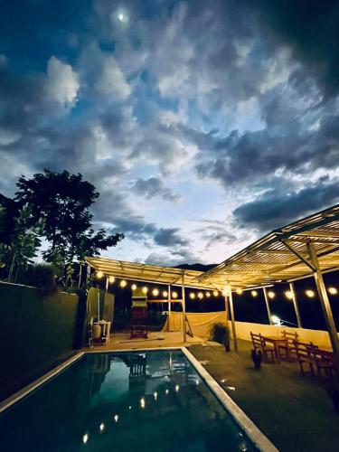 Kilátás, Hotel Israel in El Limón