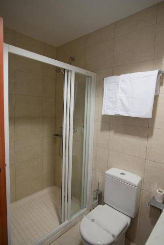 Bathroom, Hostal Mediterranea in Villa de Vallecas