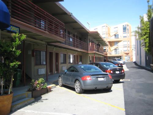 Bay Bridge Inn