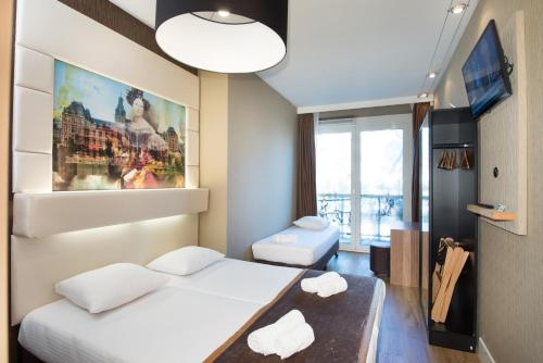 Triple Room image 3