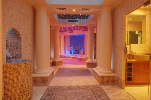 The Villa Rose Hotel & V-Spa