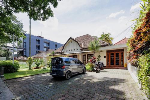 Urbanview Rumah Ebo Dago Bandung in Sekeloa