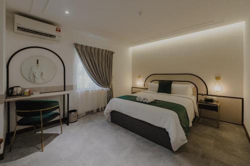 room detail thumbnail 1