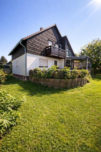 Wohnung bei Leipzig mit Balkon & Parkplatz in Krostitz