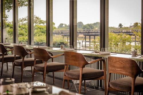 レストラン, MUNI KYOTO by 温故知新 (MUNI KYOTO) in 嵐山