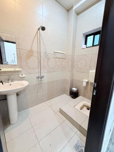 Baño, Karianwala Apartment in Gujrat (Punjab)