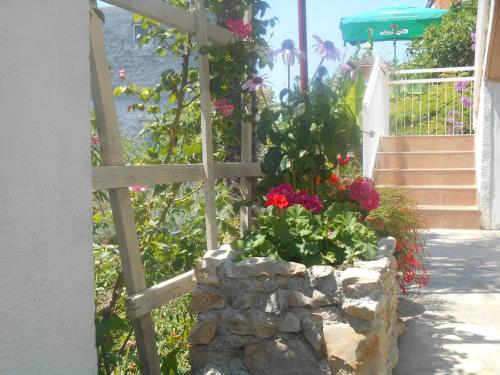 Apartments Jerkin - image 12