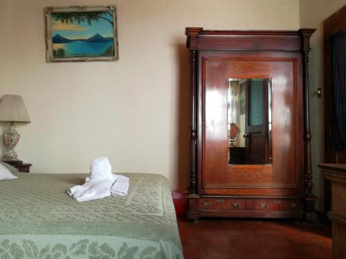 Deluxe Queen Room image 1