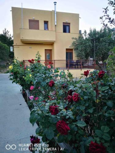 Kostas Volissos-residence in Limnos