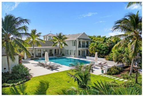 Wyvern House Island Retreat in Ocean Club – khách sạn tại Chippingham