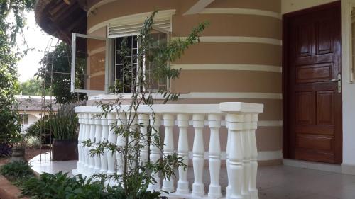Brownstone Country Home in Lira