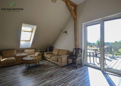 Dom nad Krzywym - prywatna plaża, 2 boiska, sauna, plac zabaw