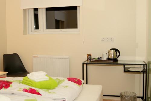 1A Guesthouse - image 8