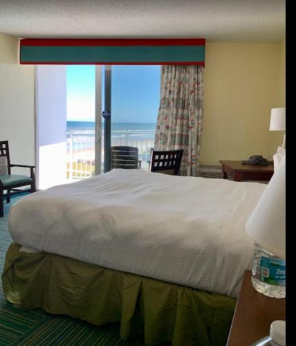Best Western Aku Tiki Inn - image 10