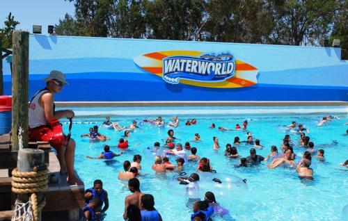 สวนน้ำ, Premier Inns Concord in คอนคอร์ด (CA)