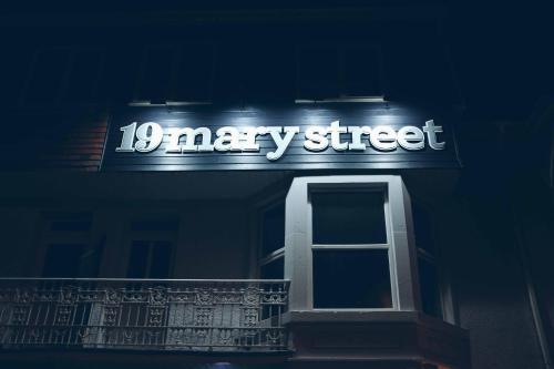 19 MARY STREET by The Place To Stay Wales