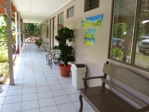 Facilities, Hotel El Colibri Rojo - Cabinas - Le Colibri Rouge in Cahuita