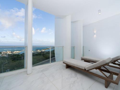 Balcony/terrace, Orient Luxury Villa in Maobitou