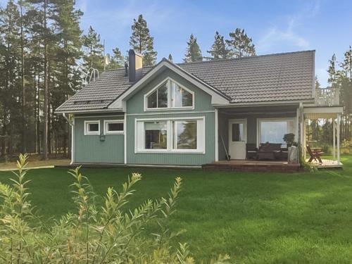 Holiday Home Merivanamo by Interhome