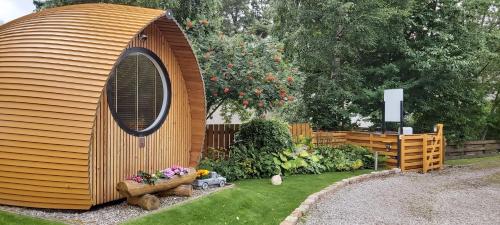 花園, 埃里斯凱旅館及阿維莫爾豪華露營地 (Eriskay Guest House and Aviemore Glamping) in 阿維莫爾