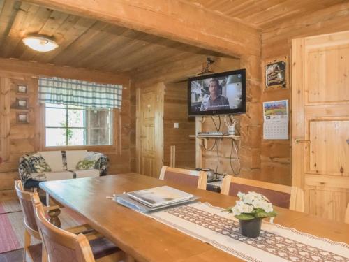 Holiday Home Karjalan kelohuvila by Interhome in Pihtipudas