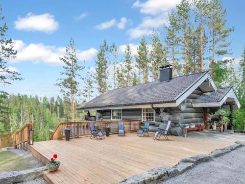 . Holiday Home Juurakkopirtti by Interhome