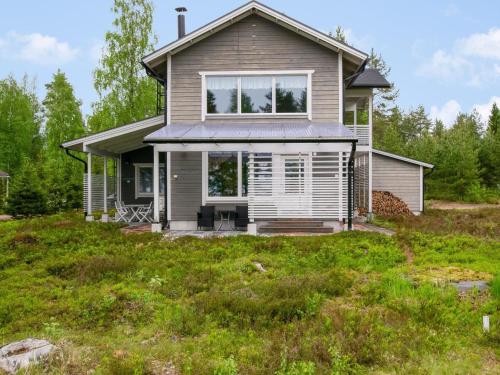 Holiday Home Paltamon golfhovi a - sis- 2 golf pelioik by Interhome