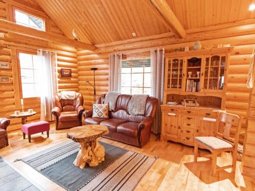 Holiday Home Tievanlaita 10 by Interhome in Akaslompolo