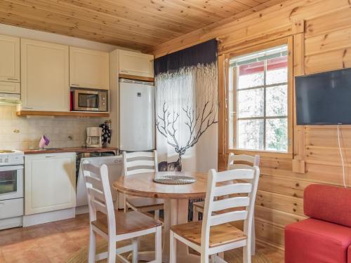 Holiday Home Kuerkartano 2-sulo by Interhome in 考平亞爾維