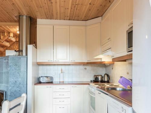 Holiday Home Kuerkartano 2-sulo by Interhome in 考平亞爾維