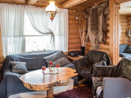 Holiday Home Lintukoto by Interhome in Akaslompolo