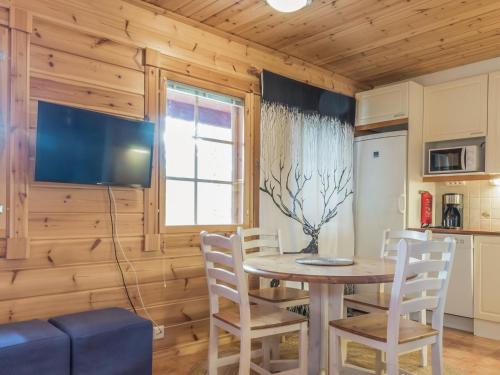 Holiday Home Kuerkartano 3-armas by Interhome in 考平亞爾維
