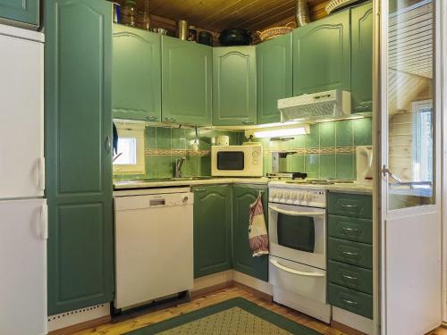 Holiday Home Huuhkalinna by Interhome in سيوتي