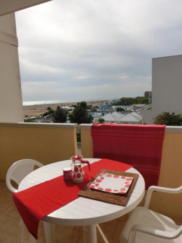 Homely seaview studio flat with balcony - Beahost