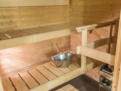 Holiday Home Ski chalets 7204 by Interhome in 易拉斯加威