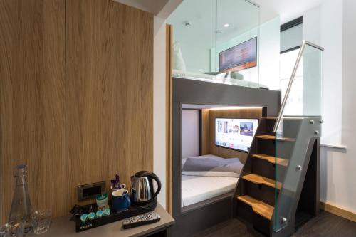 The Z Hotel City in The City