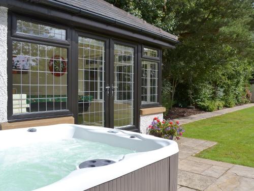 Hot tub, Castlebar in Singleton